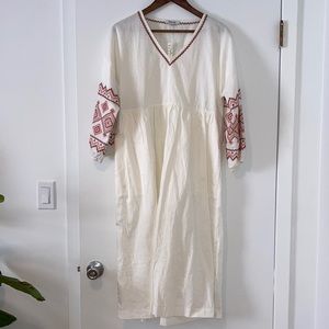 Madewell Linen/Cotton cream white embroidered dress. Never worn. NWT. Size M.